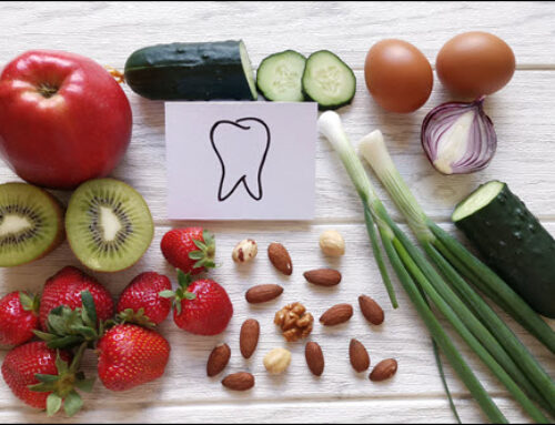Foods to Eat and Avoid for Optimal Oral Health